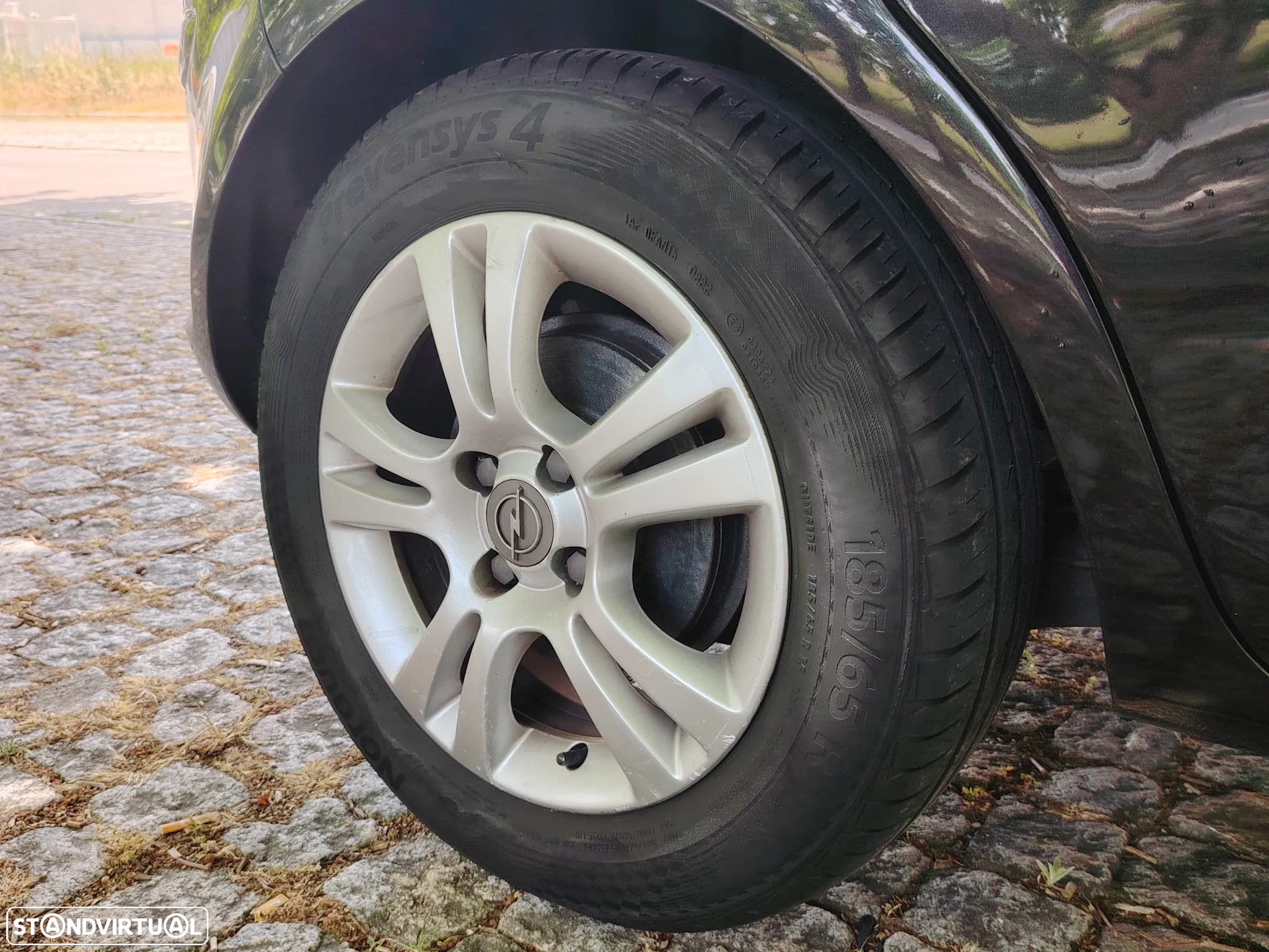 Opel Corsa 1.2 Enjoy FlexFuel - 14