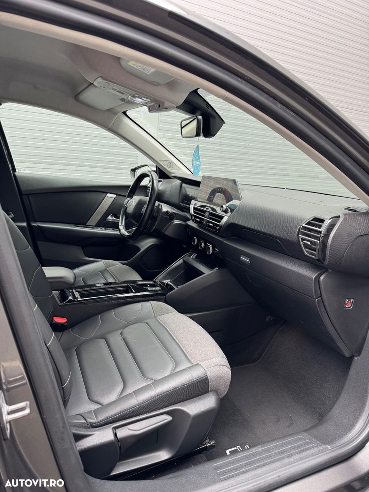 Citroën C4 1.2 PureTech S&S EAT8 Shine - 17