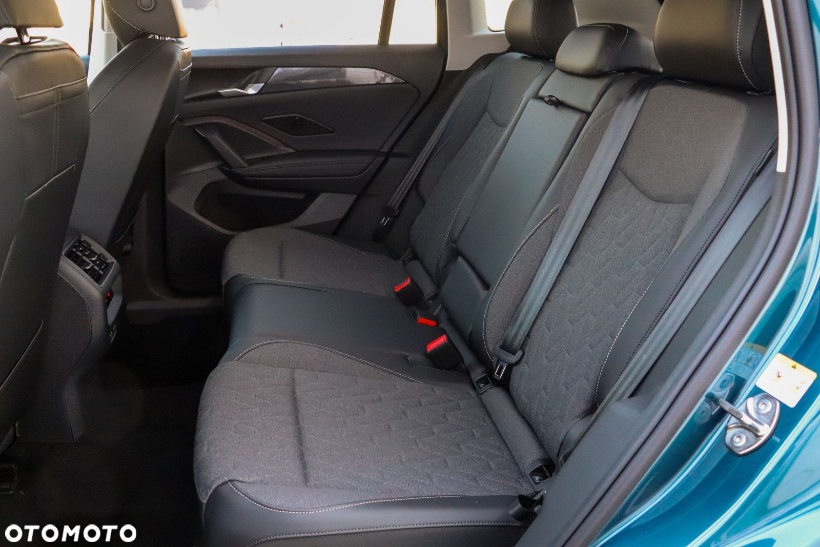 Volkswagen Tiguan - 12