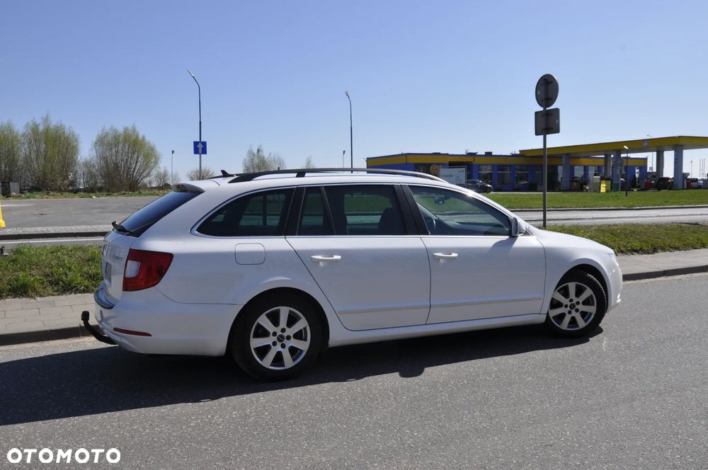 Skoda Superb 2.0 TDI DSG Exclusive - 20