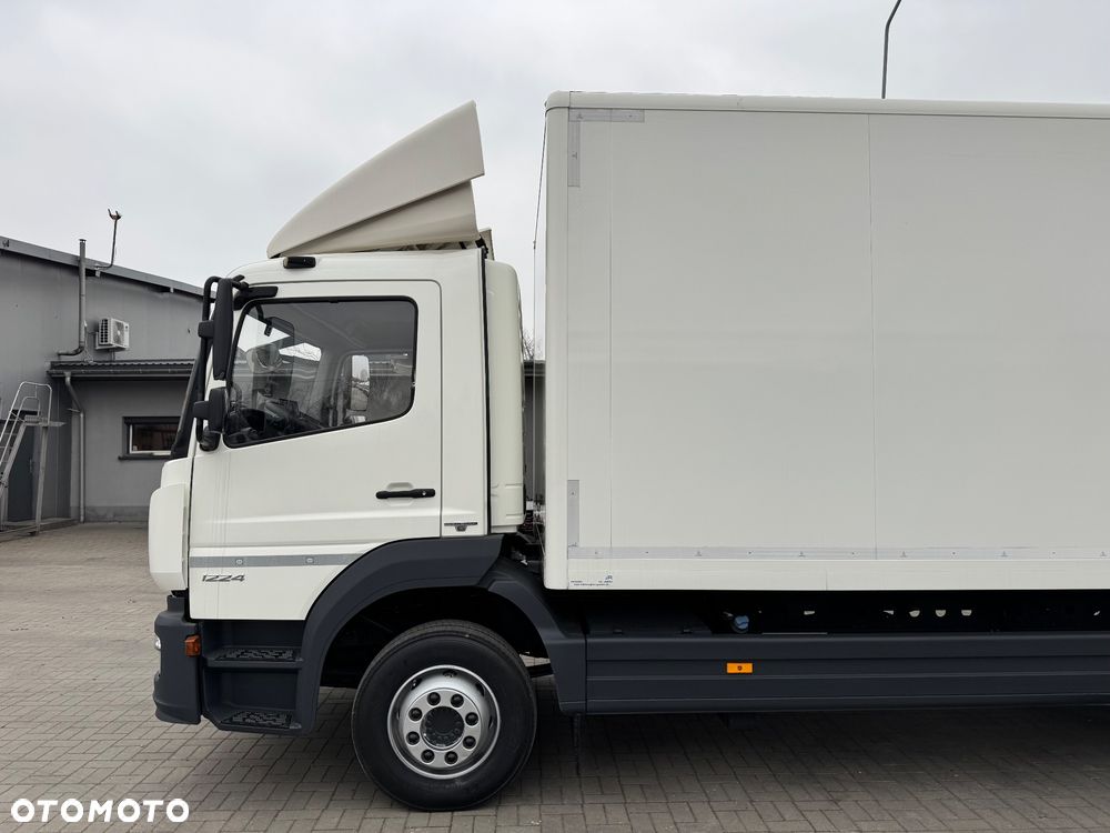 Mercedes-Benz ATEGO - 11