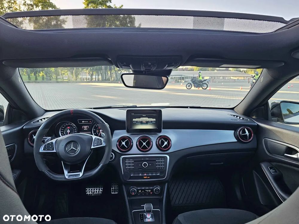 Mercedes-Benz CLA - 8