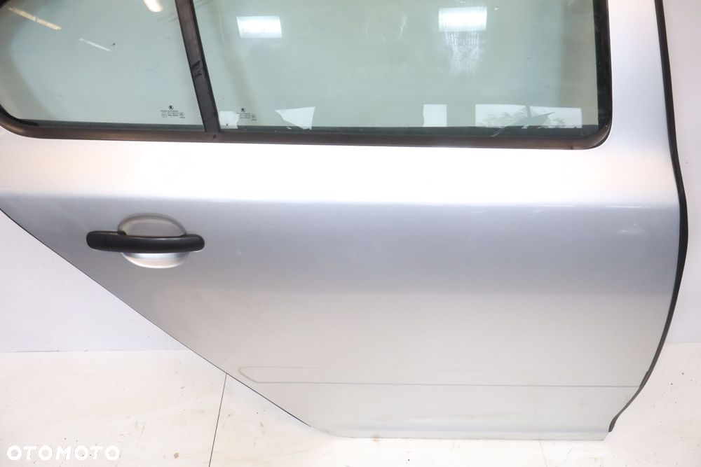 drzwi prawy tył - 8