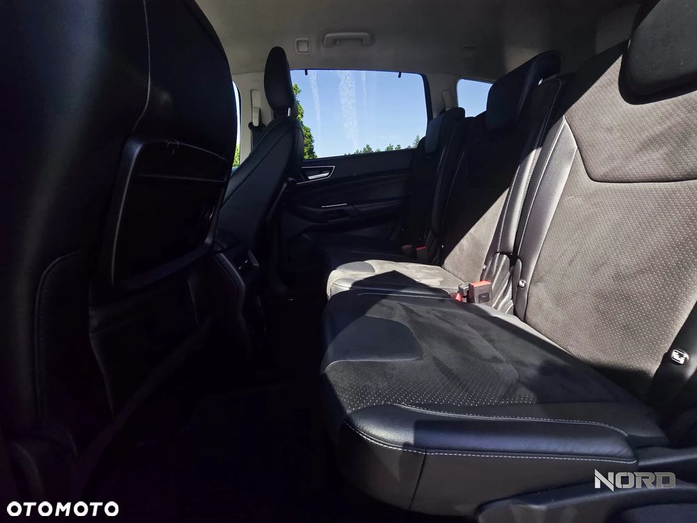 Ford S-Max 2.0 TDCi 4WD Titanium PowerShift - 28