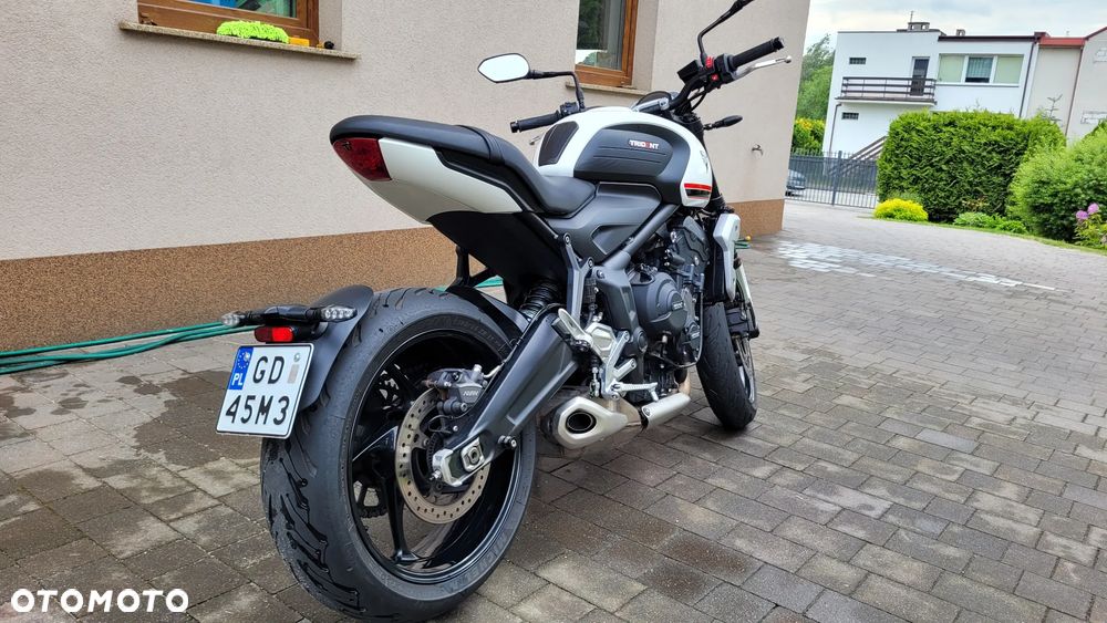 Triumph Trident - 6