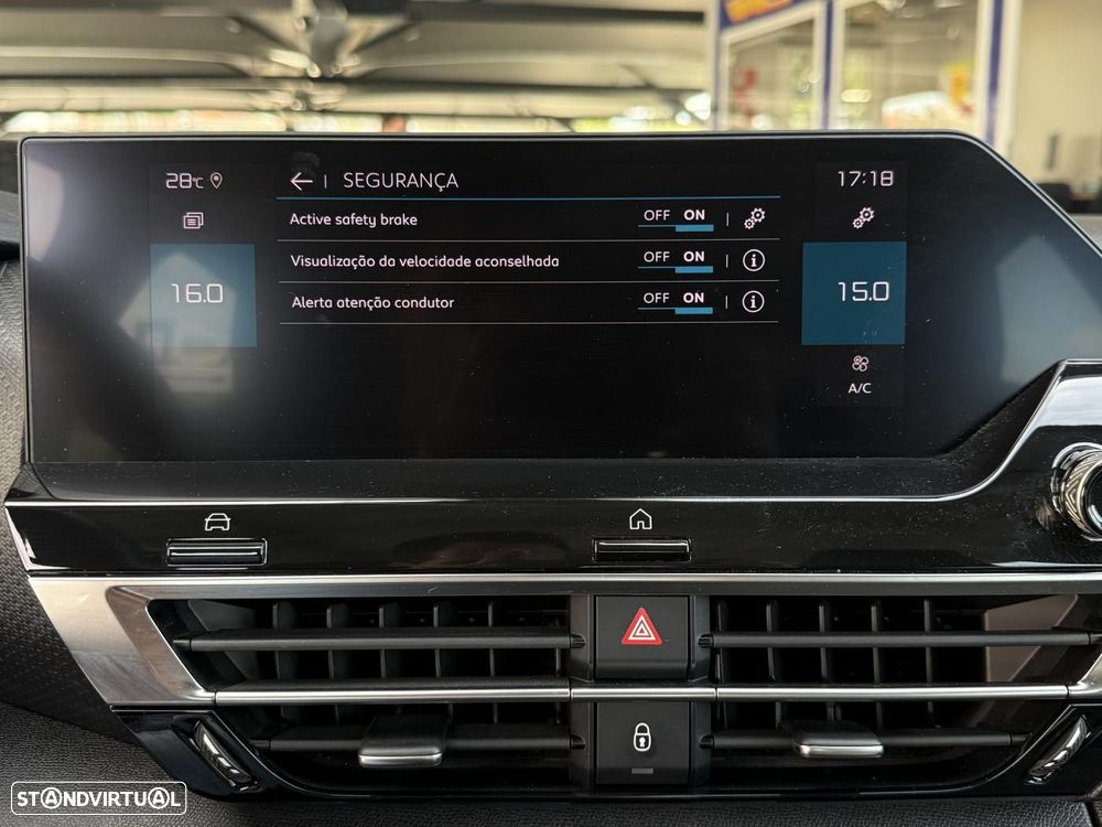 Citroën C4 1.2 PureTech Shine EAT8 - 31
