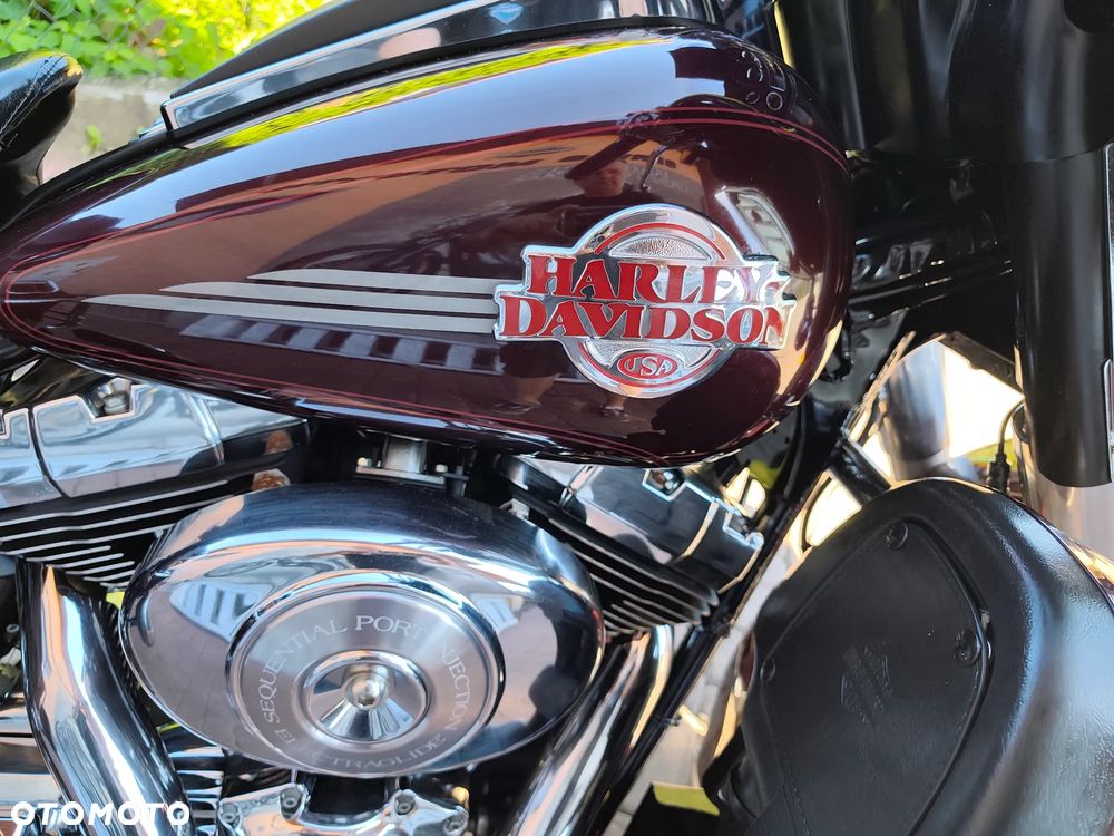 Harley-Davidson FLHTCU Ultra - 4