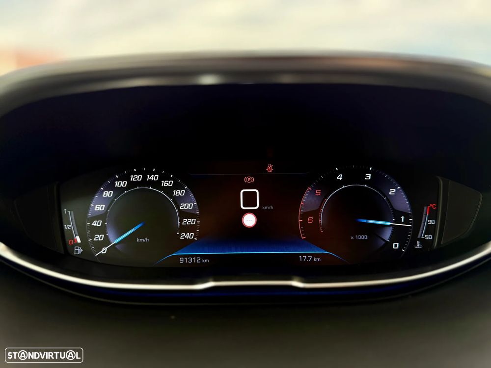 Peugeot 3008 1.5 BlueHDi Allure - 21
