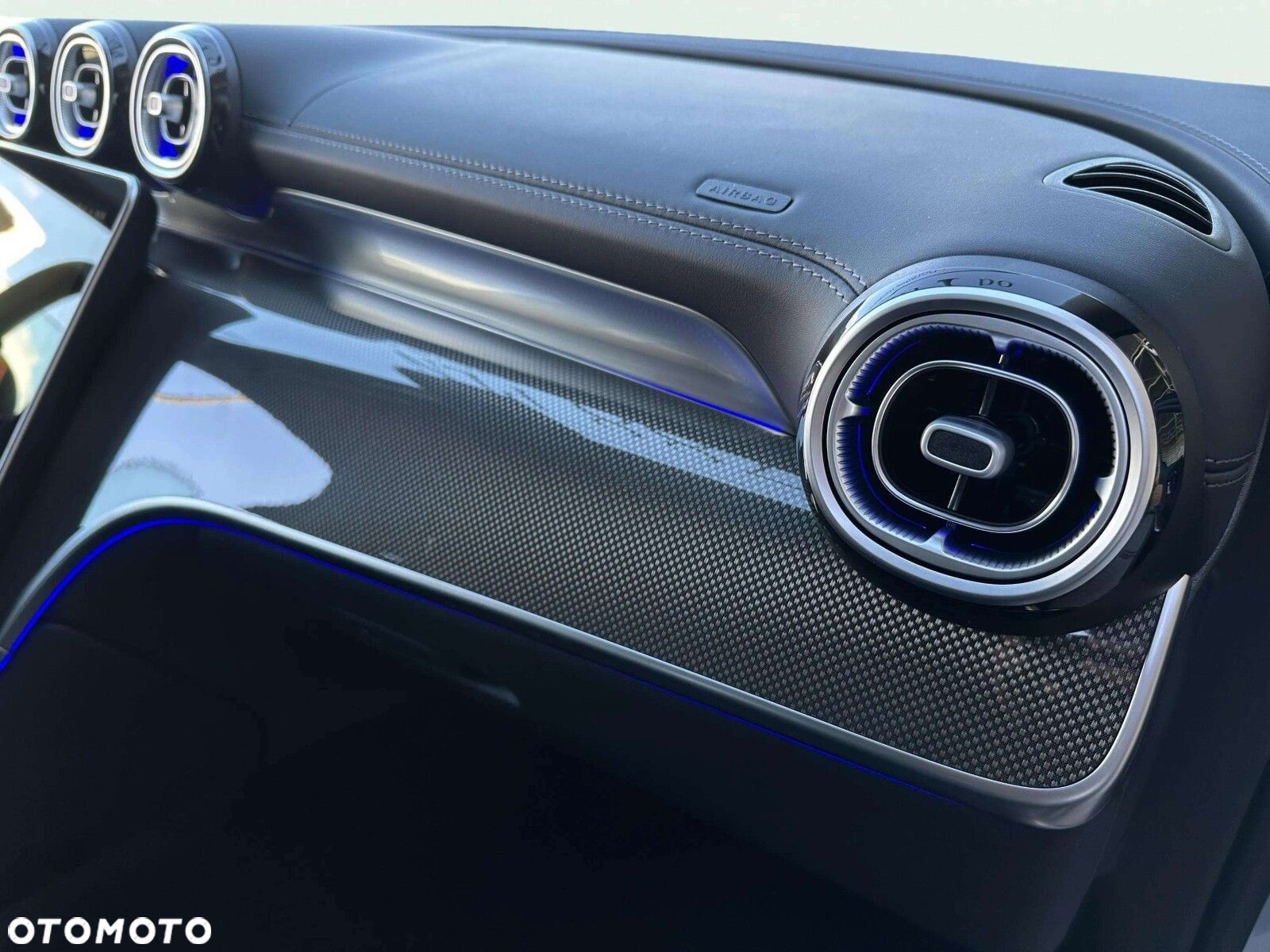 Mercedes-Benz GLC - 16