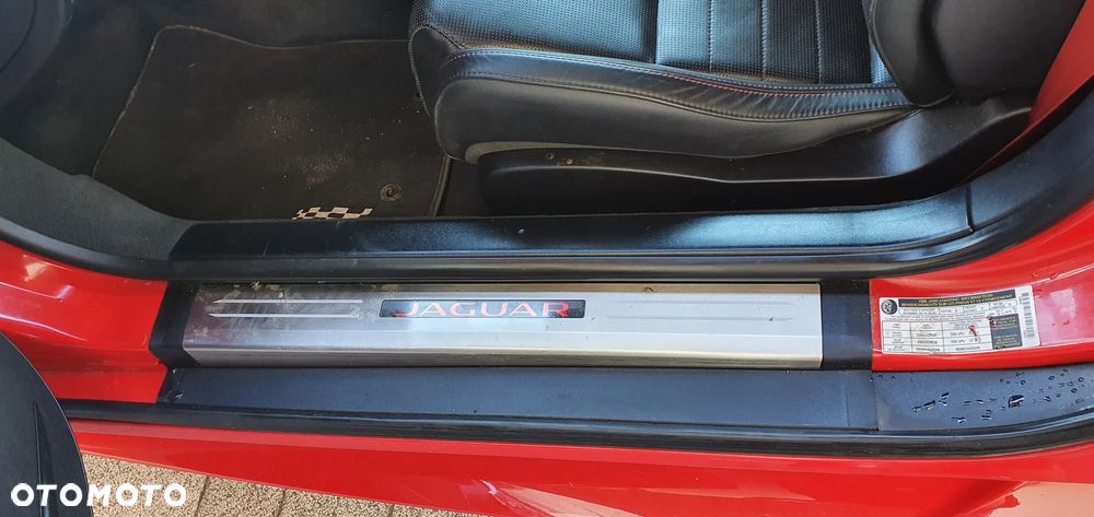 Jaguar F-Type - 15