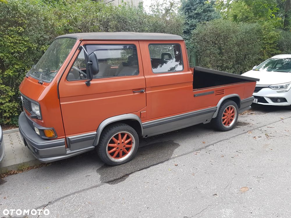 Volkswagen Transporter - 2