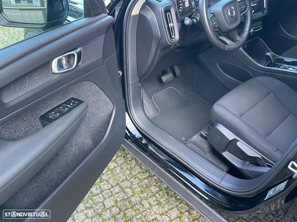 Volvo XC 40 1.5 T2 Momentum Core Geartronic - 6