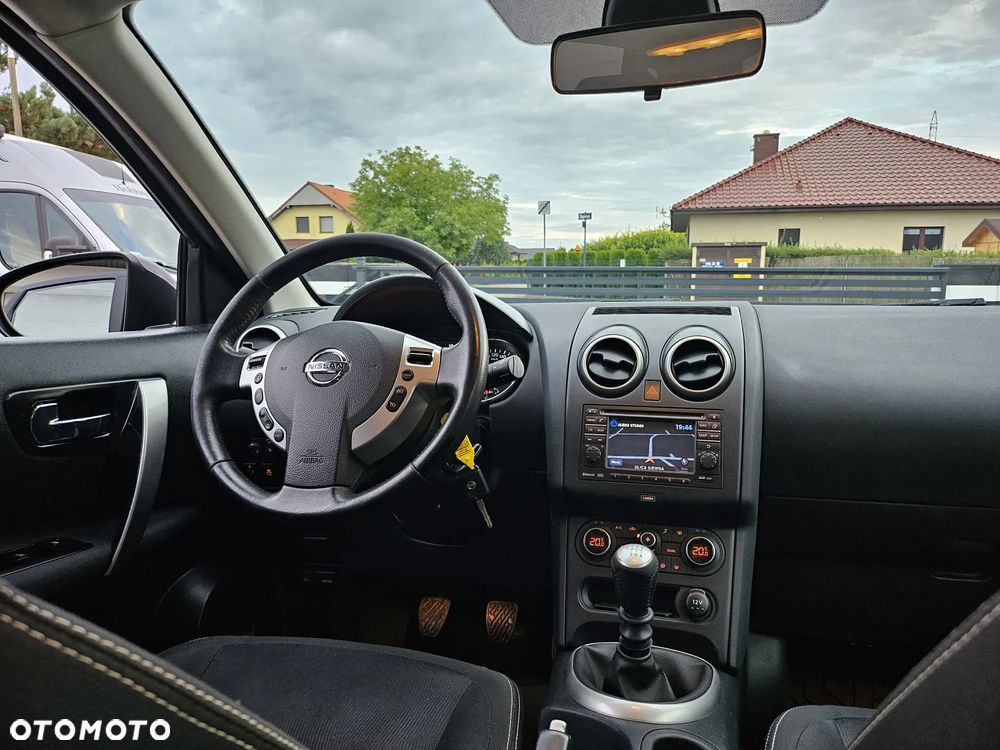 Nissan Qashqai 2.0 360 - 13