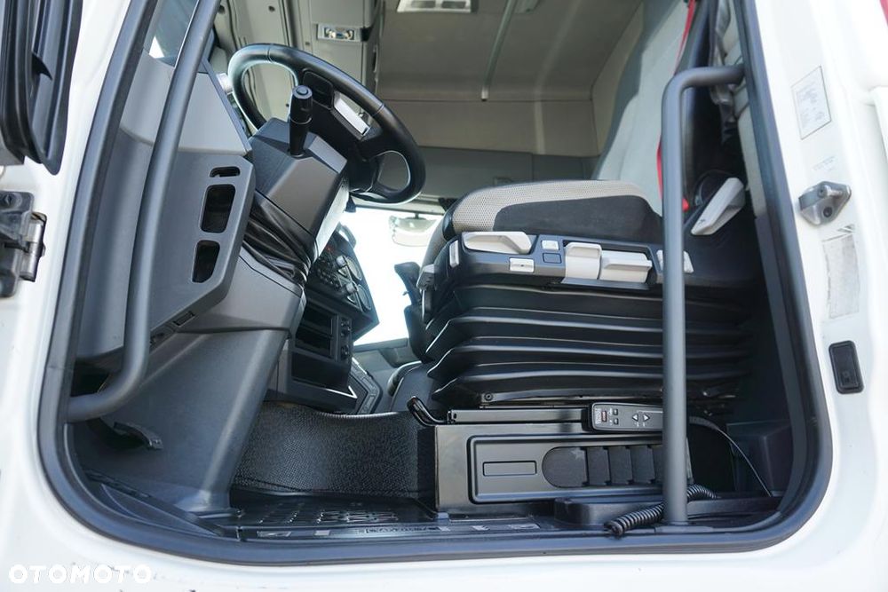 Renault C 520 / EURO 6 / ACC / 6 X 4 / RETARDER / DMC 100 000 KG - 39