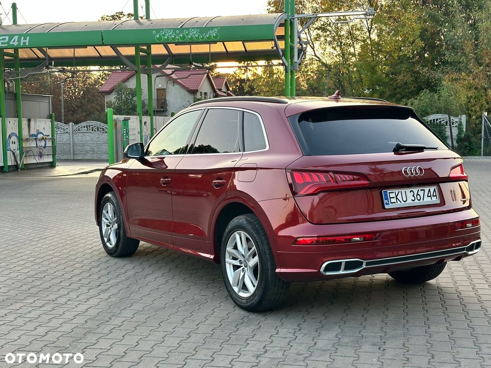 Audi Q5 55 TFSIe quattro S tronic S line - 4