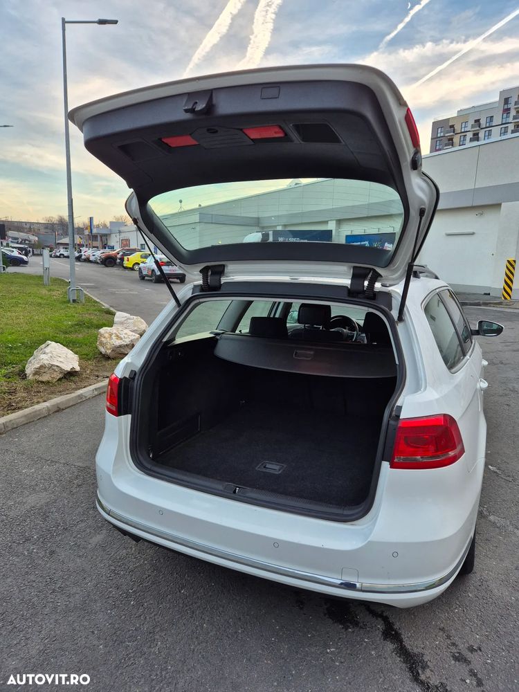 Volkswagen Passat Variant 2.0 TDI DSG BlueMotion Technology Comfortline - 8