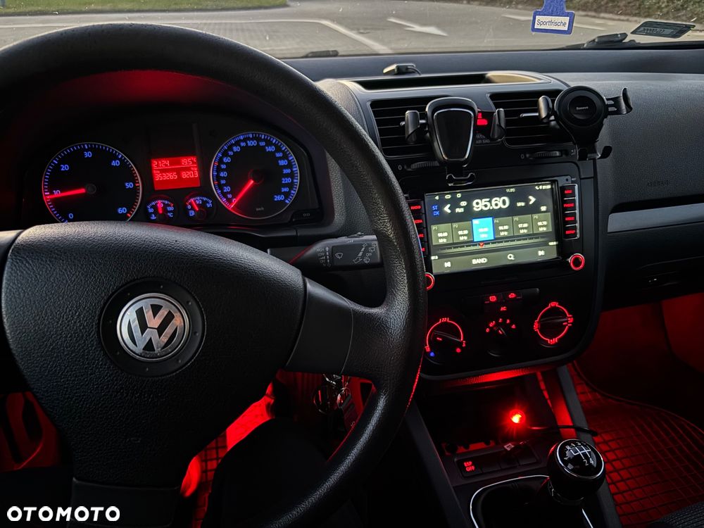 Volkswagen Golf 1.9 TDI DPF Trendline - 13