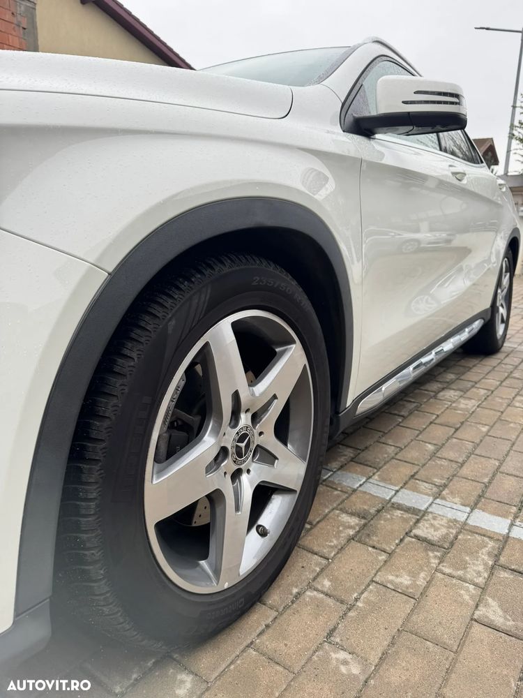 Mercedes-Benz GLA 250 4MATIC Aut. - 4