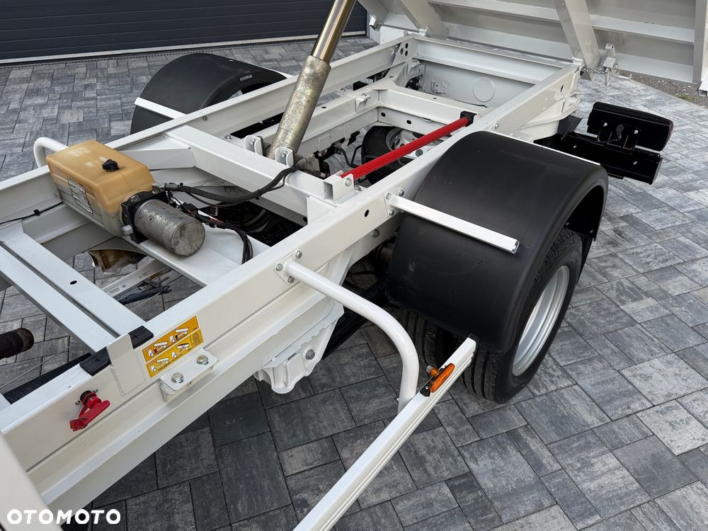 Volkswagen Crafter Wywrotka 2.0 TDI 136km / Fabryczna wywrotka Cabretta / Stan jak nowego! / Oryginalny niski przebieg / Nowe opony / Wywrot tylnozsypowy / FV23% - 20