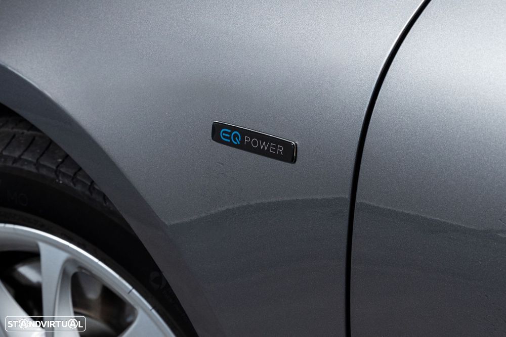 Mercedes-Benz CLA 250 e - 10