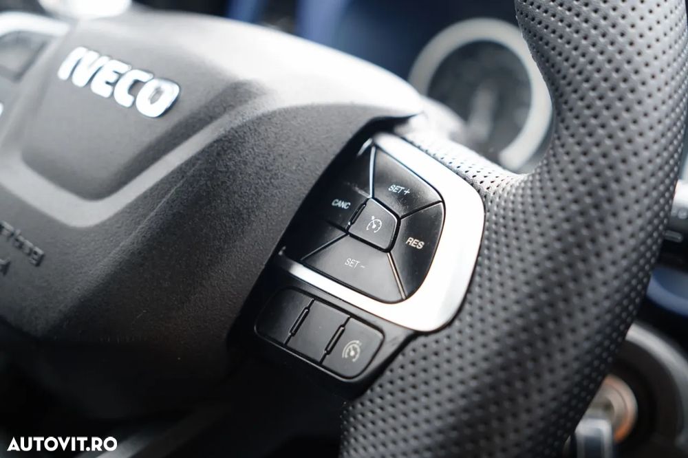 Iveco DAILY 70-180 / BASCULATOR SPATE 2.8 M / MTA: 7.0 T / BLOCARE PUNȚI / DUBLU / HI-MATIC - 33