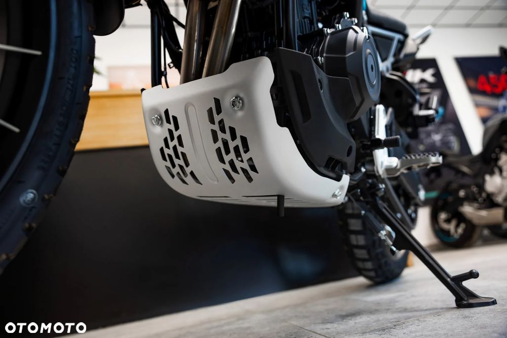 CFMoto MT - 13