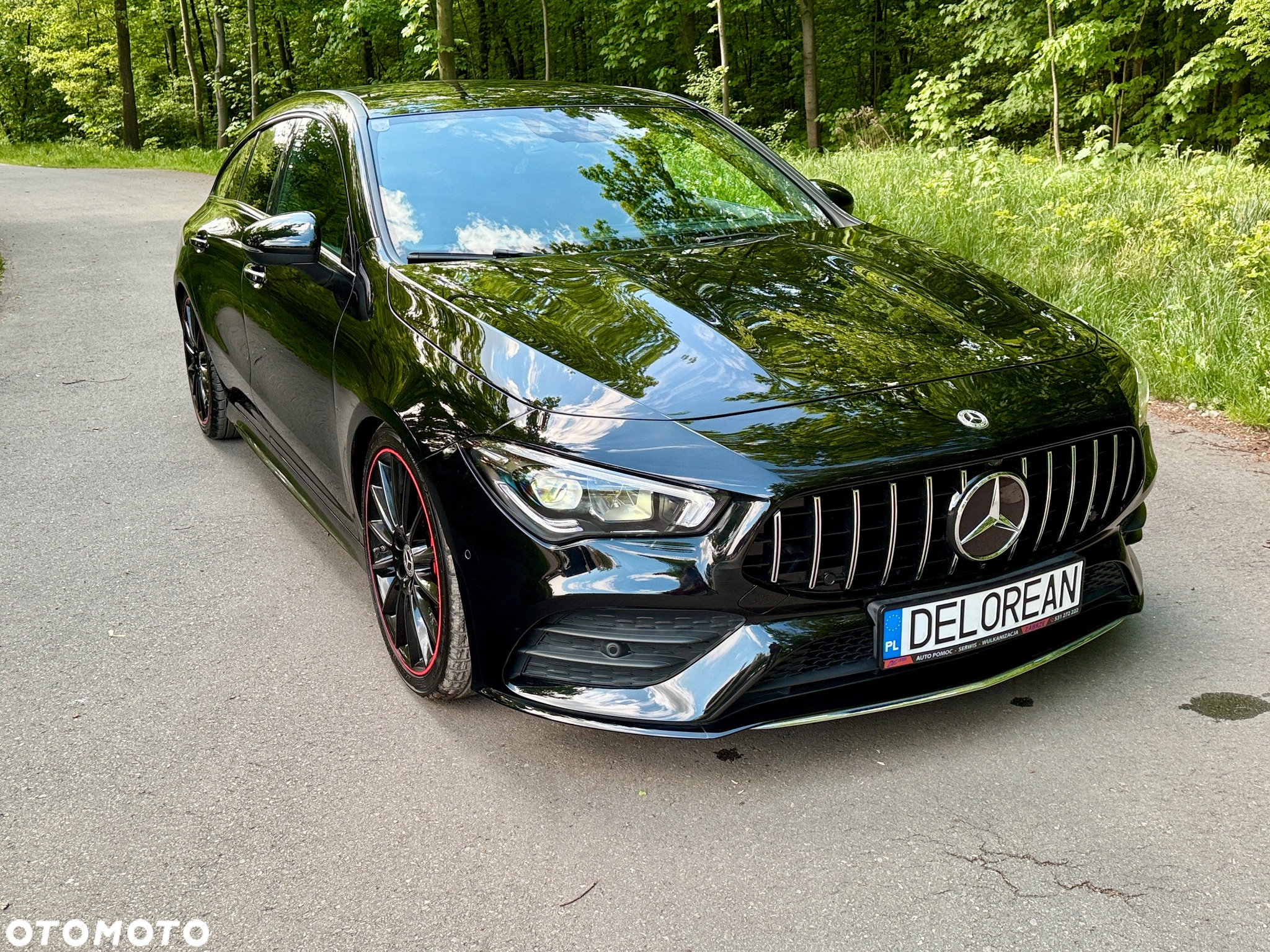 Mercedes-Benz CLA 220 Shooting Brake 7G-DCT AMG Line - 4