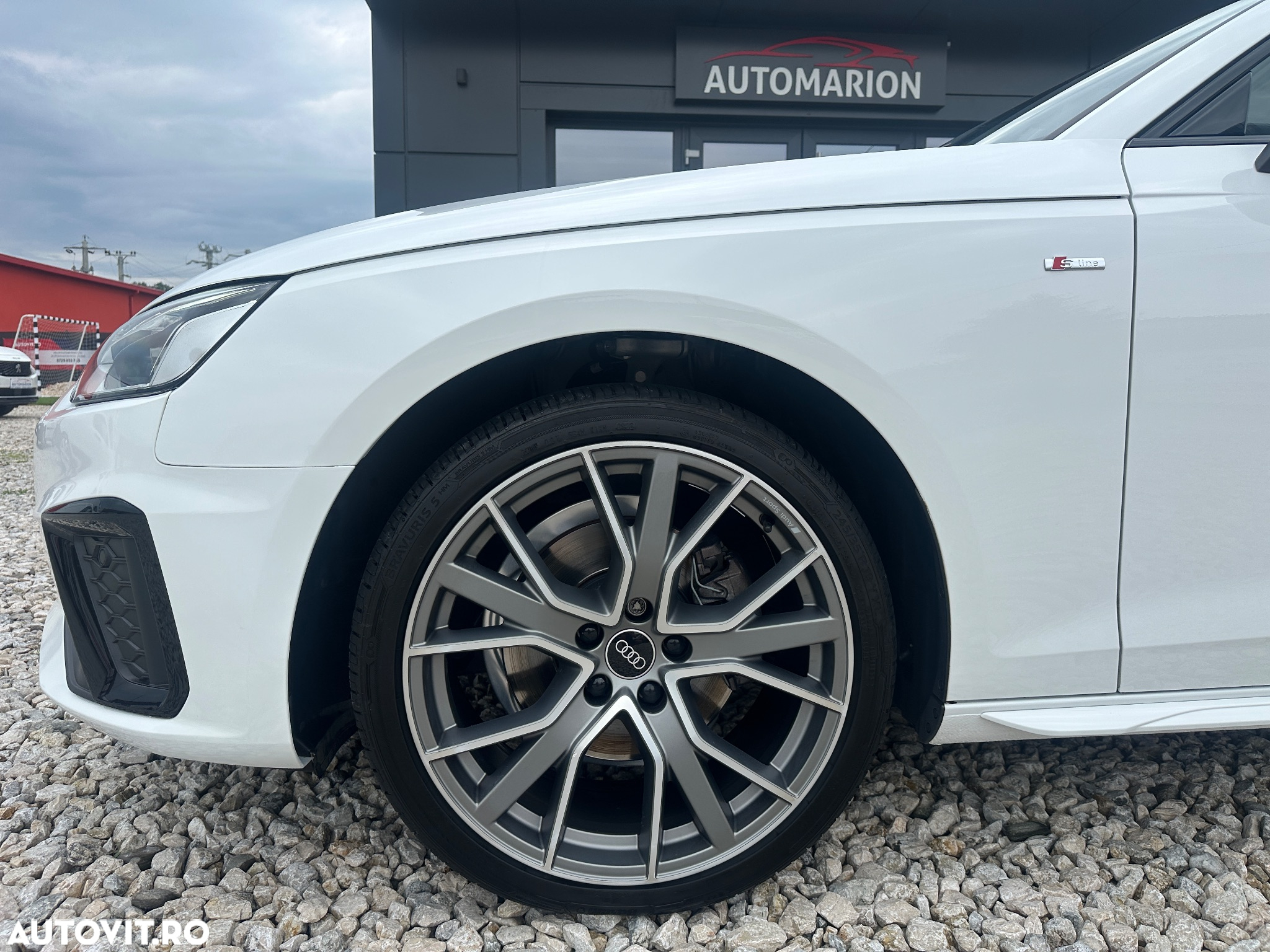 Audi A4 Avant 35 TDI S tronic S line - 6