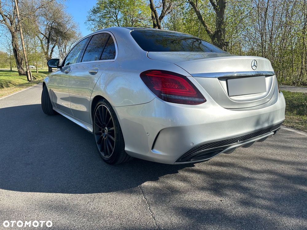 Mercedes-Benz Klasa C 220 d 9G-TRONIC AMG Line - 3