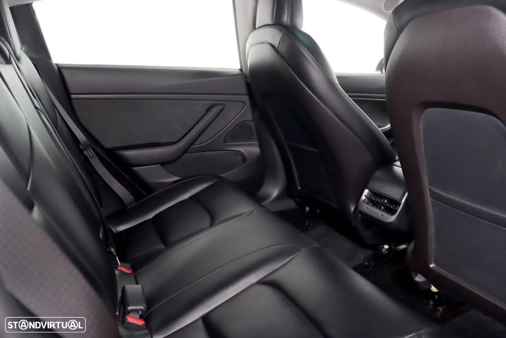 Tesla Model 3 Long-Range Dual Motor AWD - 28