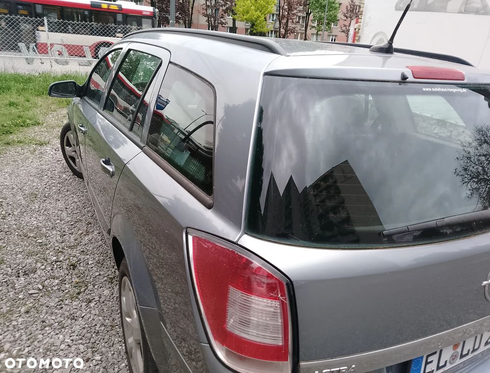 Opel Astra 1.6 Easytronic NAVI - 4