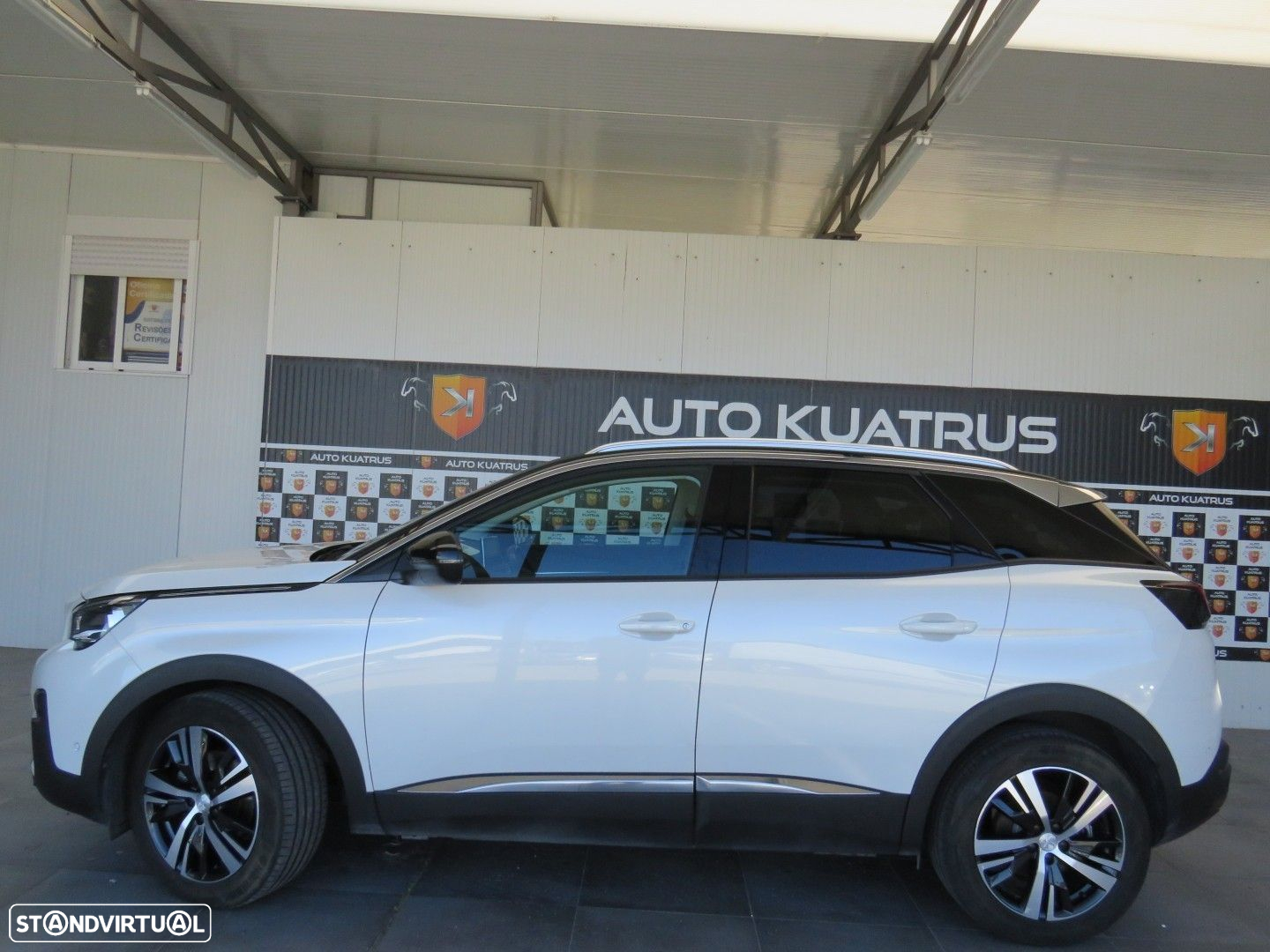 Peugeot 3008 1.5 BlueHDi Allure EAT8 - 5