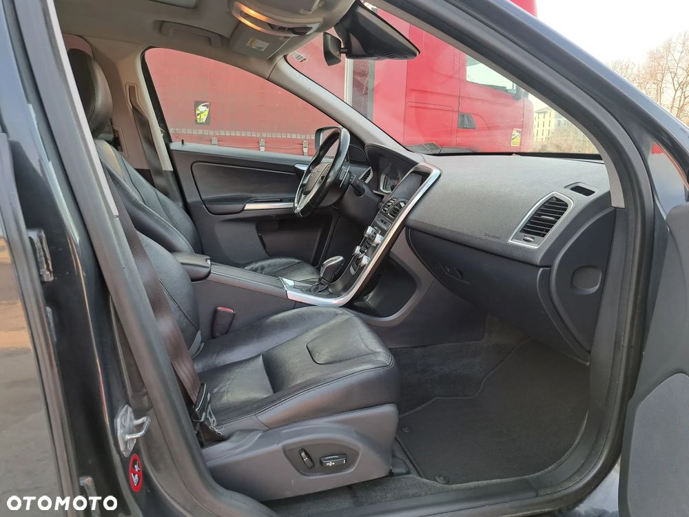 Volvo XC 60 T6 AWD Ocean Race - 10