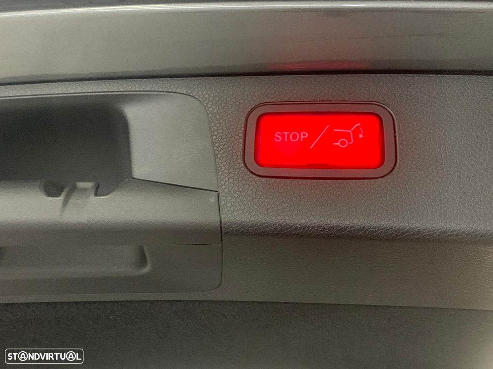 Mercedes-Benz E 300 de 9G-TRONIC Exclusive - 13