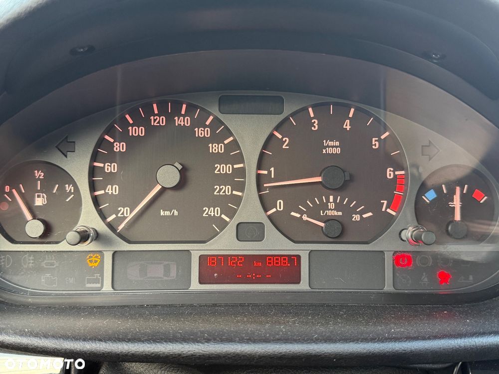 BMW Seria 3 - 13