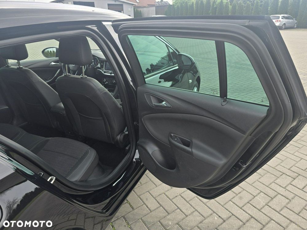 Opel Astra - 25