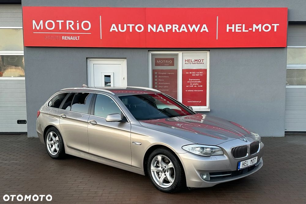 BMW Seria 5 525d xDrive Sport-Aut - 11