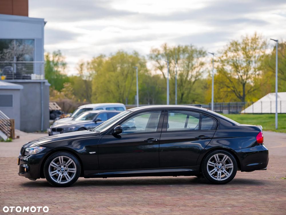BMW Seria 3 318i Edition Sport - 12