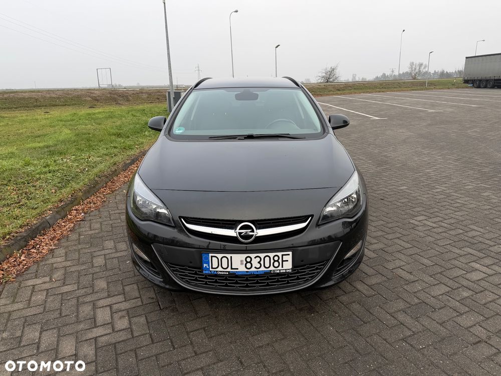 Opel Astra 1.4 Turbo 150 Jahre - 6