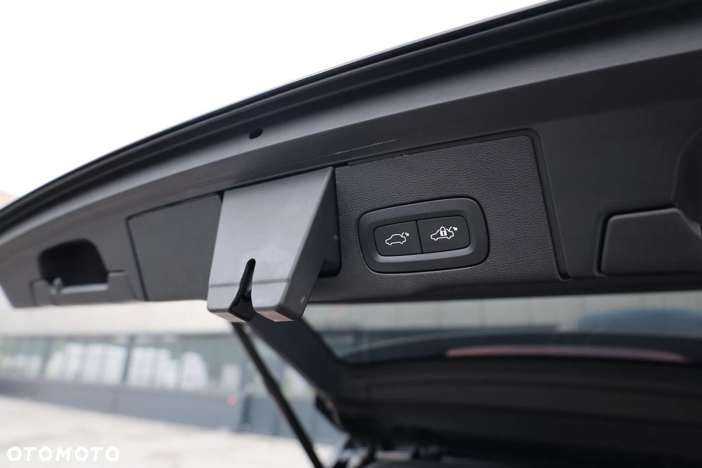 Volvo XC 60 T8 AWD Polestar Engineered - 41