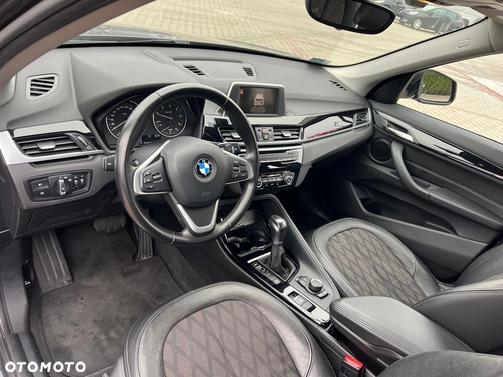 BMW X1 xDrive25d Advantage - 11