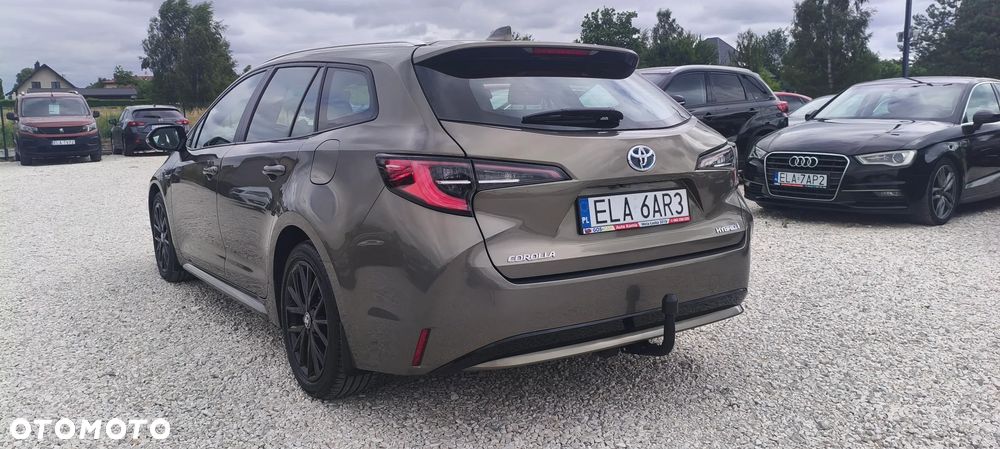 Toyota Corolla 1.8 Hybrid Executive - 18