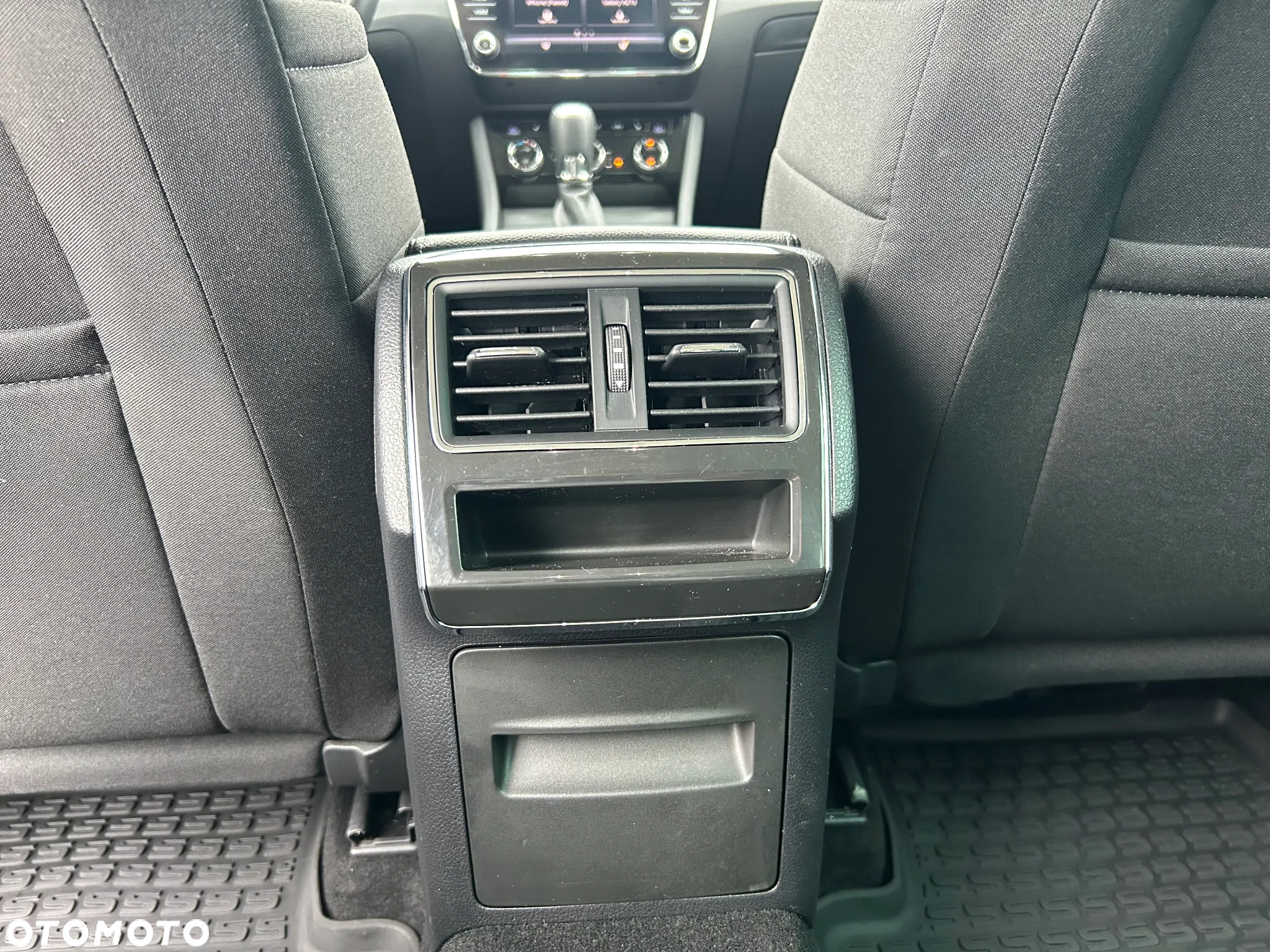 Skoda Superb 1.5 TSI Ambition DSG - 34