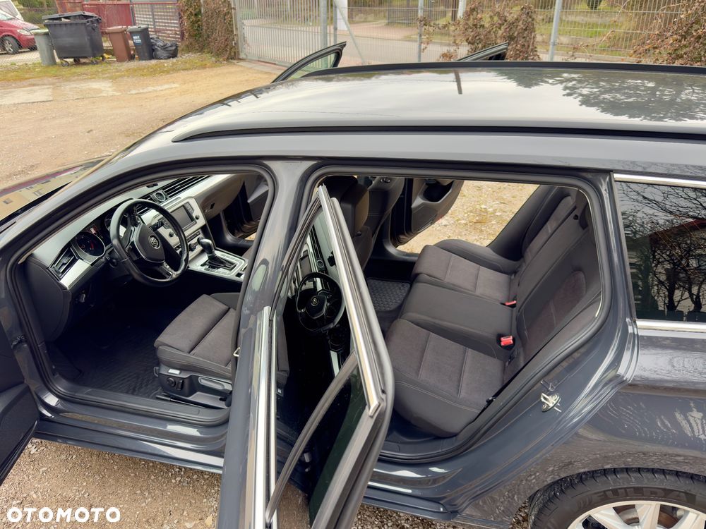 Volkswagen Passat - 14