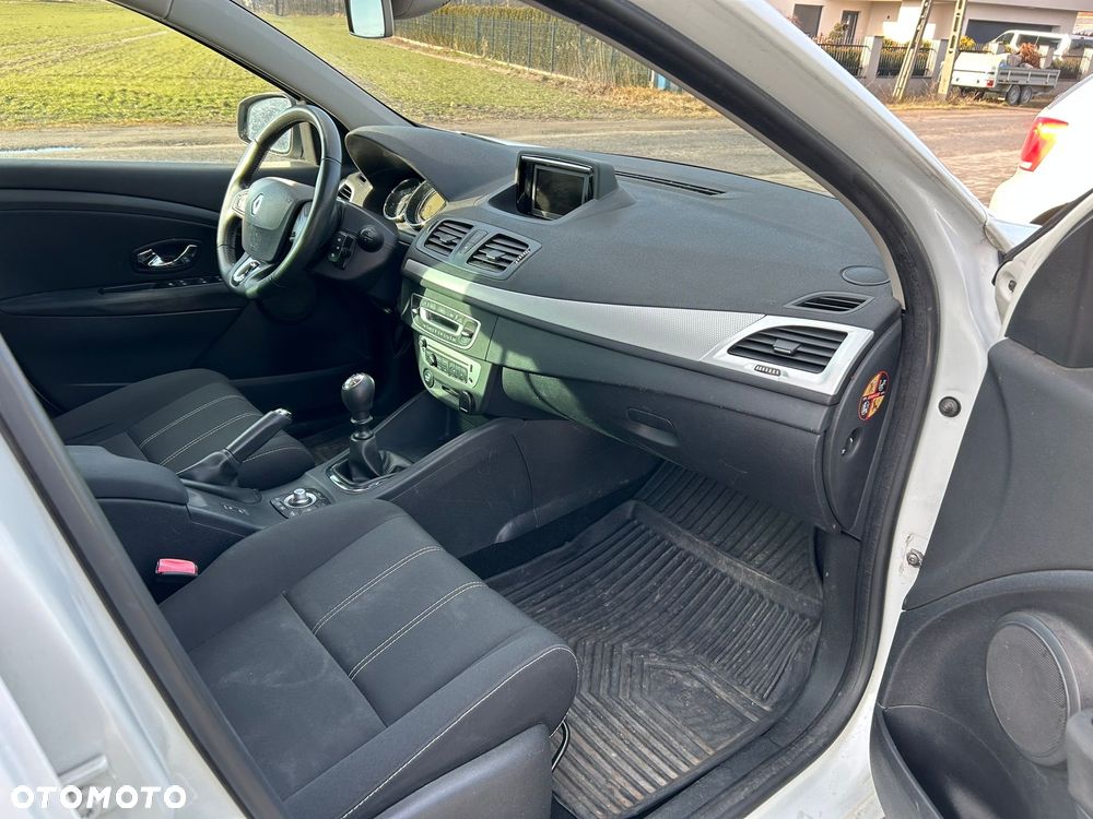 Renault Megane ENERGY dCi 110 Start & Stop LIMITED - 16