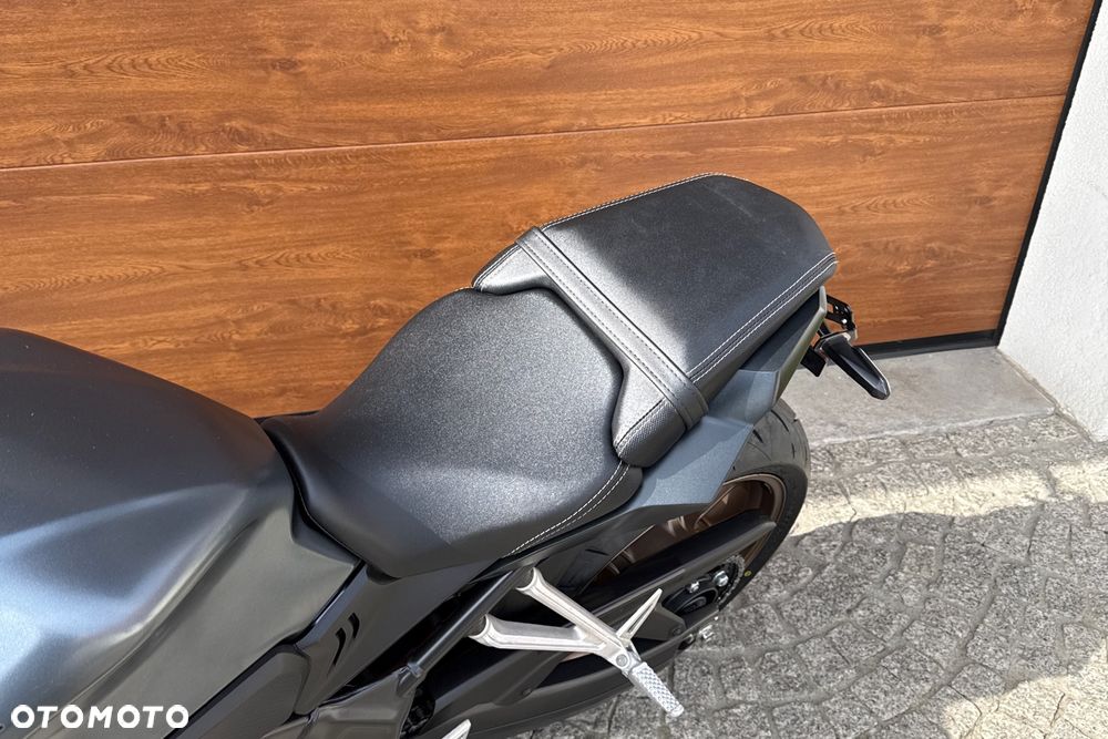 Honda CB - 24
