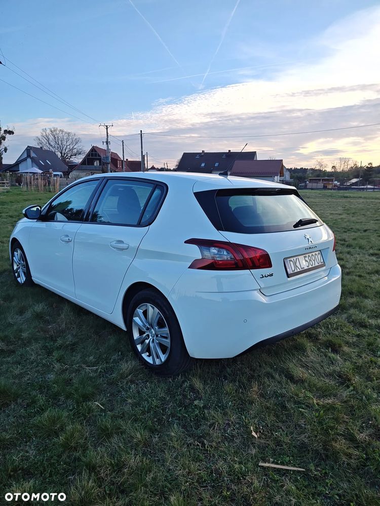 Peugeot 308 - 10