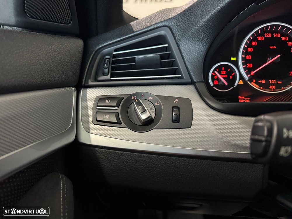 BMW 520 d Pack M - 18