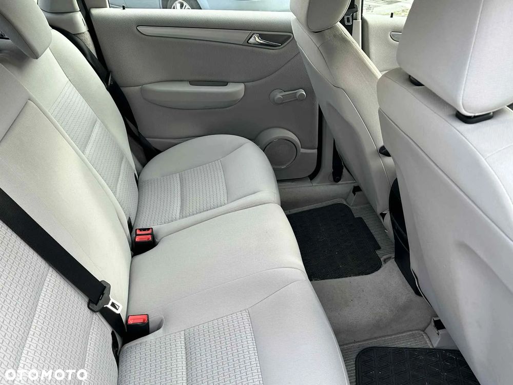 Mercedes-Benz Klasa B 180 CDI - 10