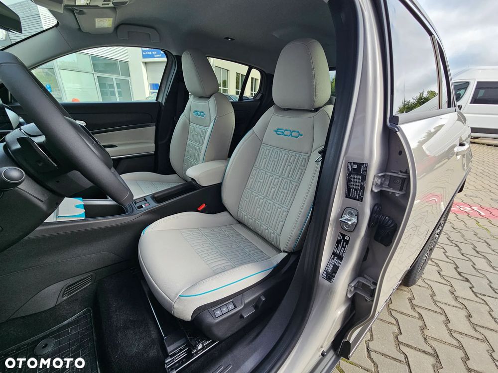 Fiat 600 1.2 Turbo Hybrid La Prima eDCT - 7